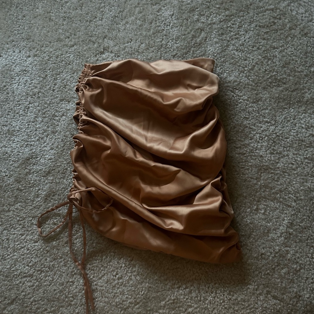 Oh Polly Gold Skirt - Picture 2 of 4